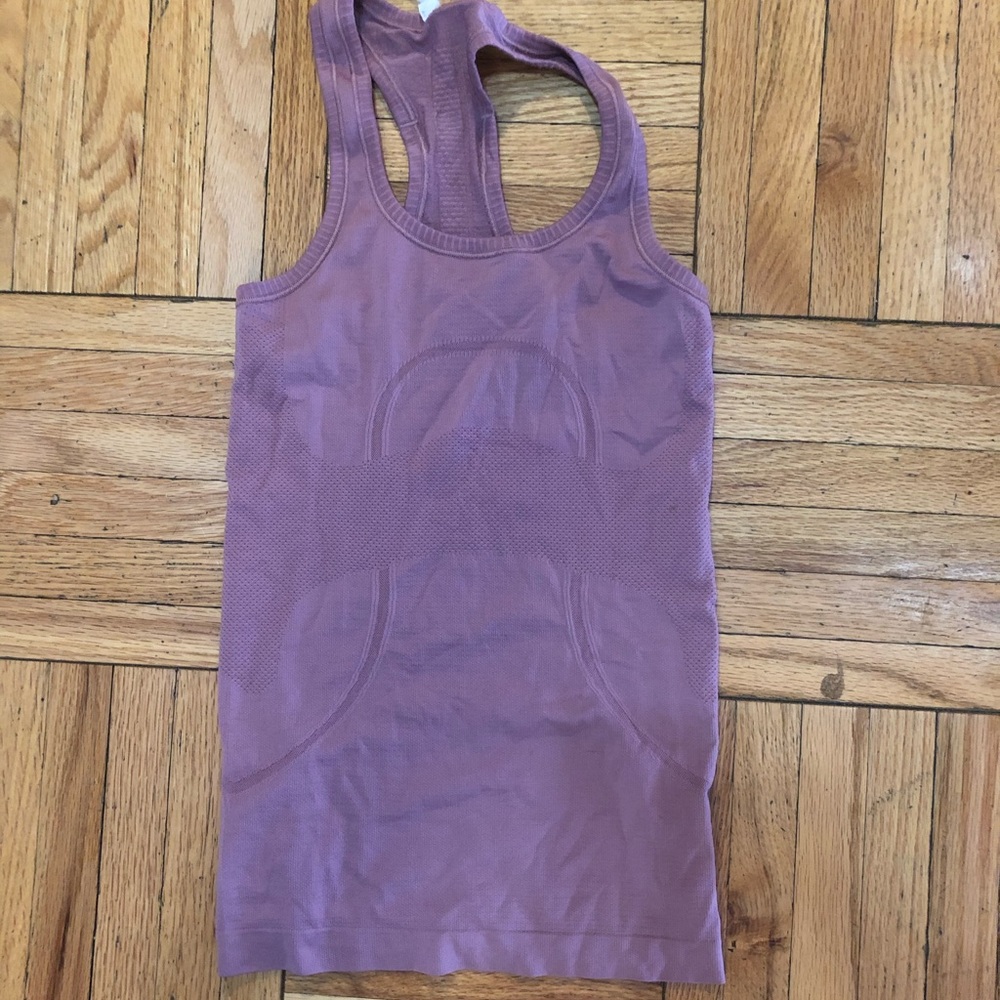 Lululemon tank